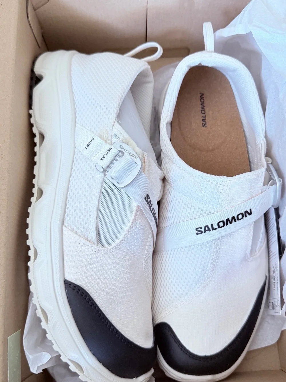 Salmon RX MOC 3.0 Nomad   white ﻿strap ﻿buckle fastening ﻿pull tab ﻿mesh panel